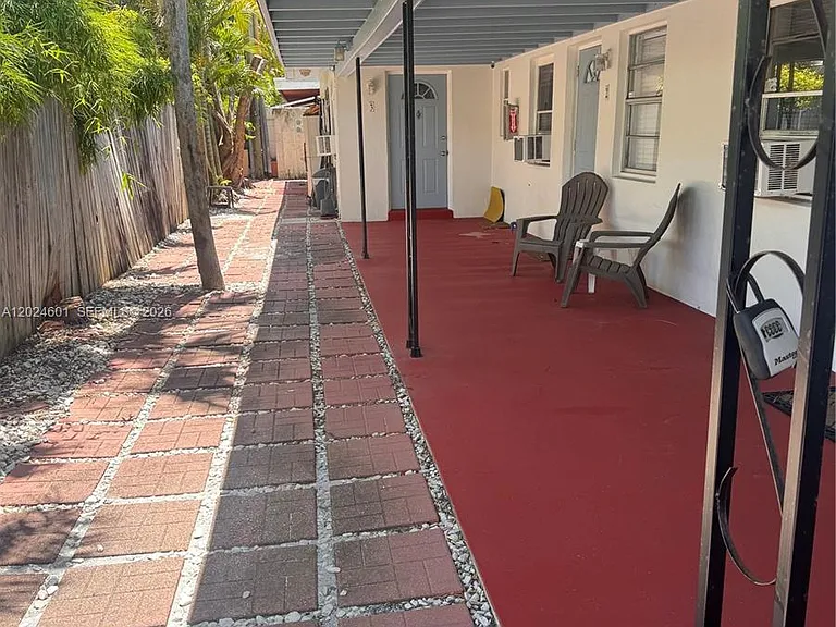 2900 N Ocean Blvd #4 — Photo 7