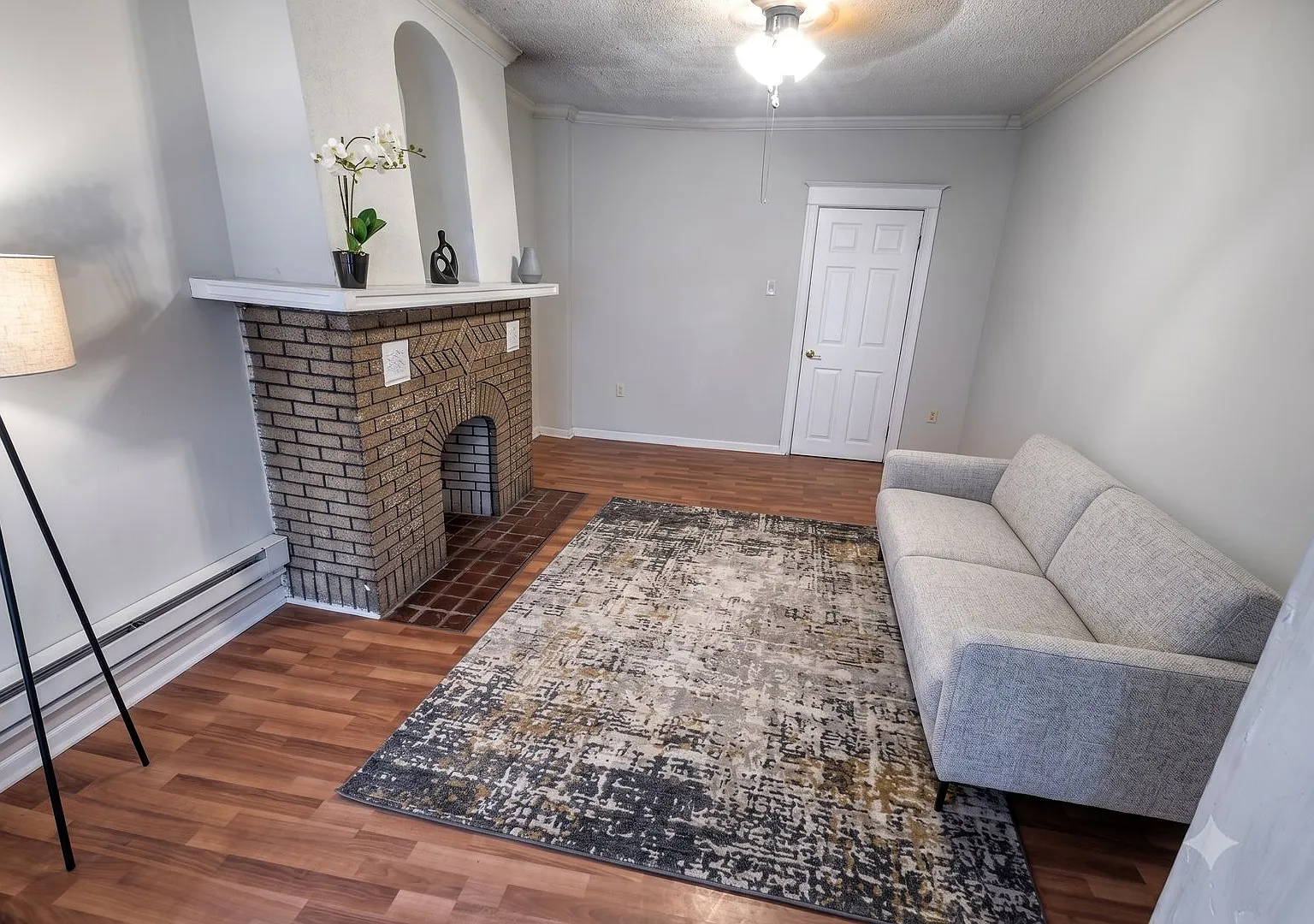 7058 Forrest Ave — Photo 1