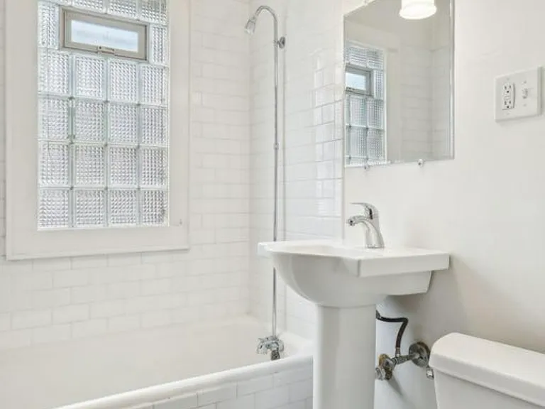3912 Thomas Ave N #2 — Photo 11