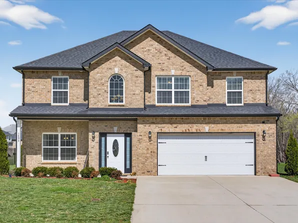 1493 English Oak Dr, Clarksville, TN 37043