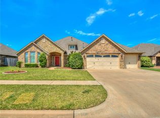 17417 Golden Hawk Ln, Edmond, OK 73012