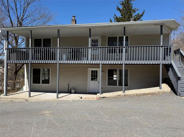 176 Myrtle Ave #A