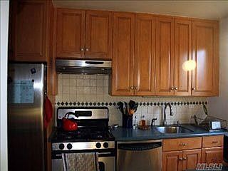 3rd image of 23 Edwards St APT 2D
