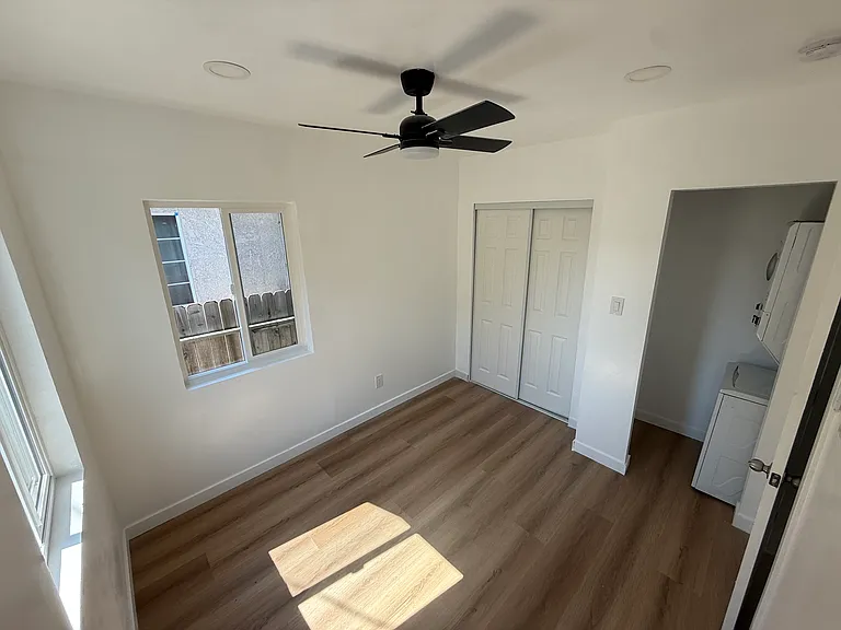 1082 Lewis Ave #A — Photo 19