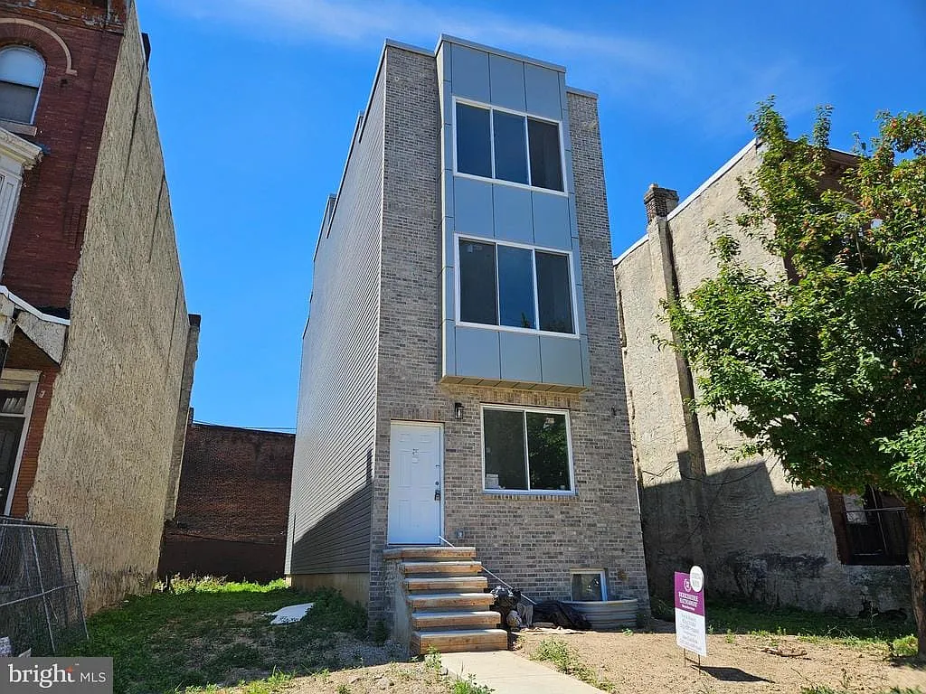 1204 W Erie Ave #3 photo 1