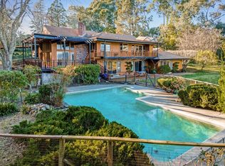 5815 Vine Hill Rd, Sebastopol, CA 95472