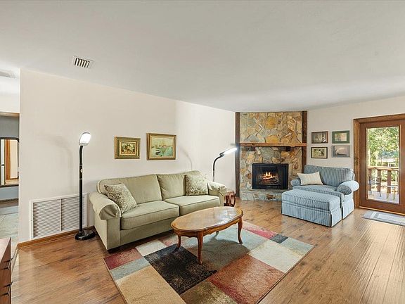 4th image of 2032 Owenby Dr