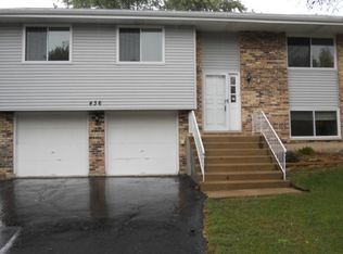 436 Fernwood Dr, Westmont, IL 60559
