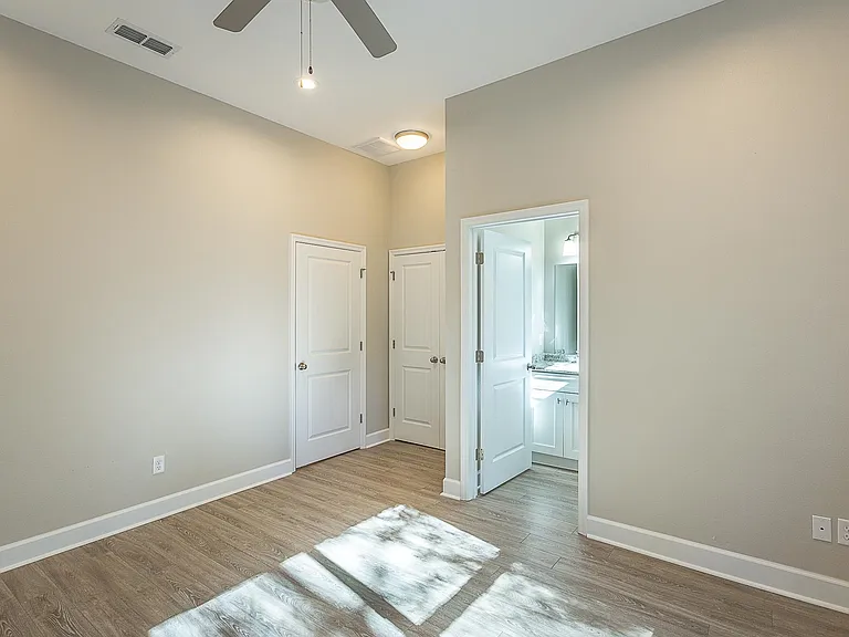 2170 Capital Cir SE #MULTIPLE — Photo 11