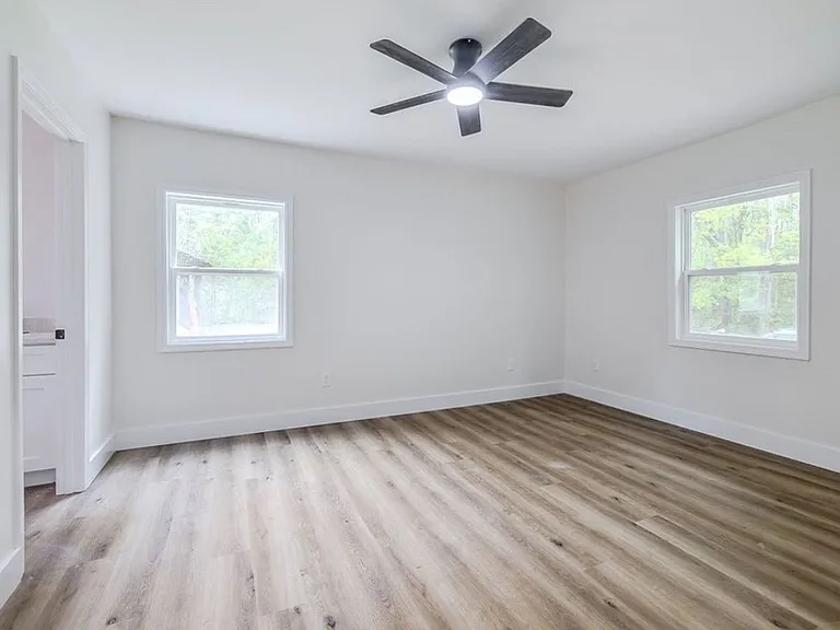 515 Samuel Smalls Sr Ave — Photo 9