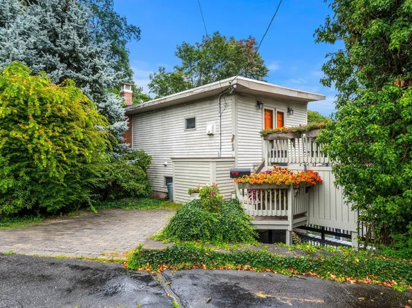 33 Stony Brook Rd, Marblehead, MA 01945