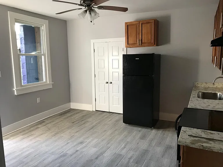 Living Room/Kitchen