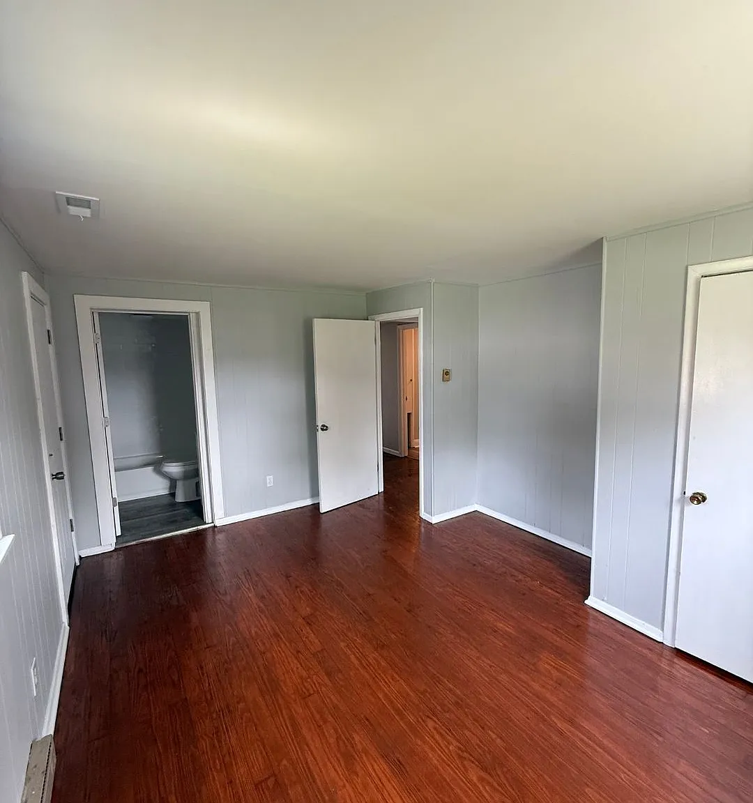 4 bed, 2.0 bath, 1700 sqft, $1,900 — Photo 4