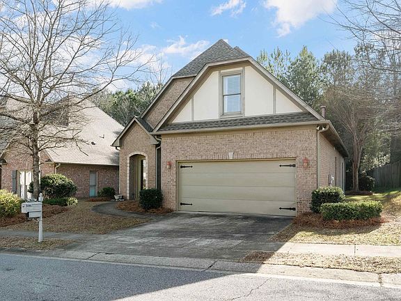 3rd image of 5604 Park Side Cir