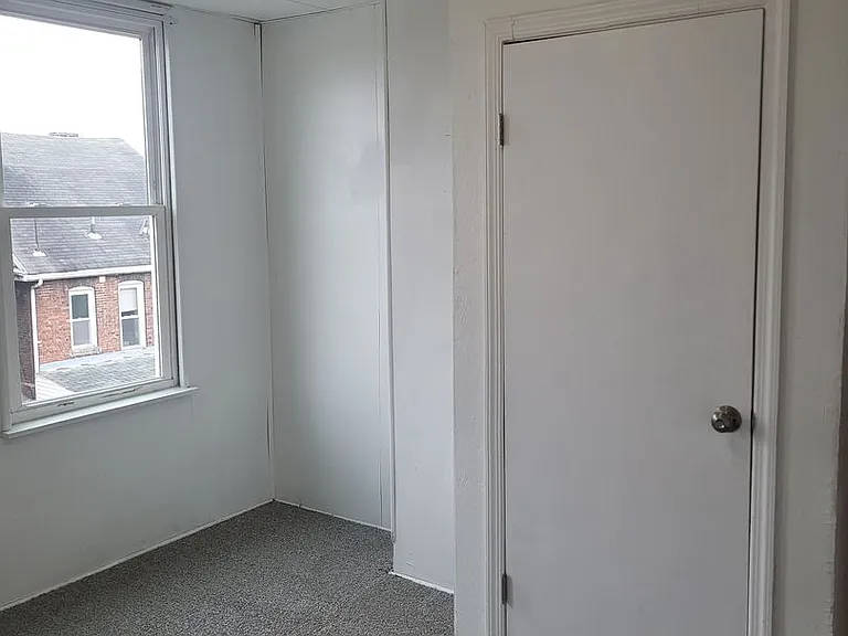 356 Ophelia St — Photo 15
