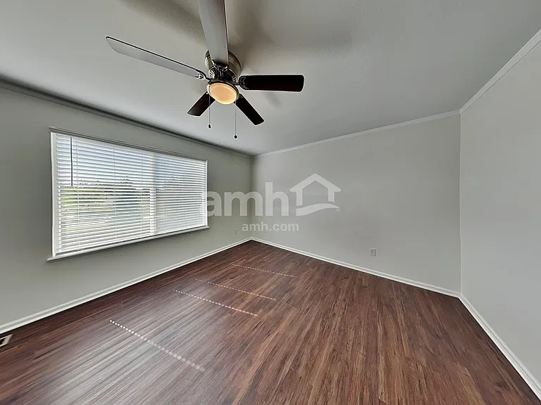 4815 Talons Mark Dr — Photo 9