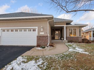 9019 Sutton Dr, Eden Prairie, MN 55347