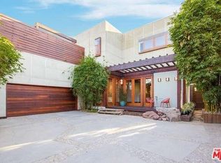 3577 Mountain View Ave, Los Angeles, CA 90066