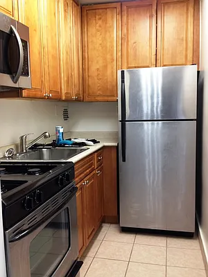 Rented by Prime Realty | media 35