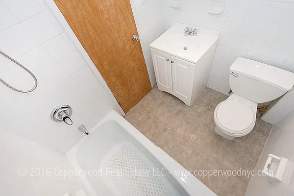 Rented by Copperwood Real Estate | media 32