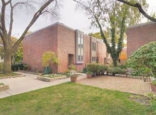 1902 N Larrabee St #A9, Chicago, IL 60614