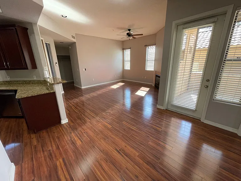 7027 Scottsdale Rd #105 — Photo 4