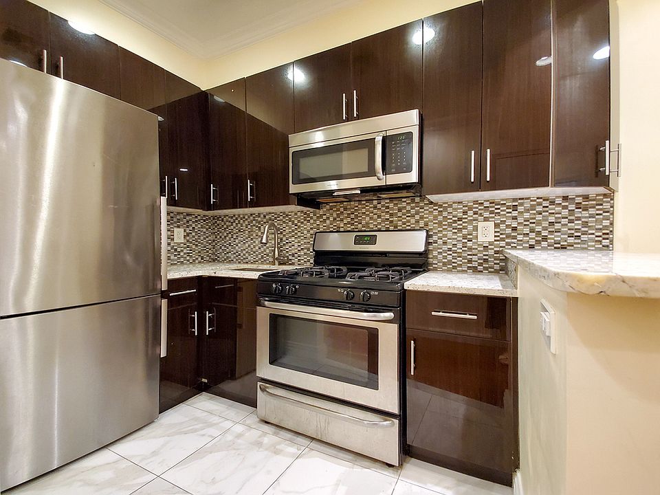 1st image of 1061 1st Ave APT 3A