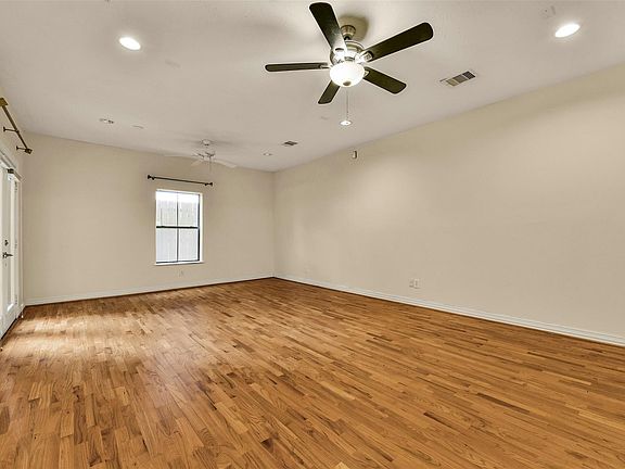 5th image of 3030 Orchard Dr
