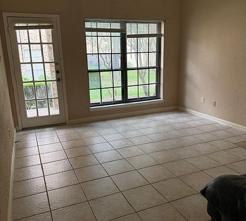 2nd image of 2000 Huntington Dr APT 150