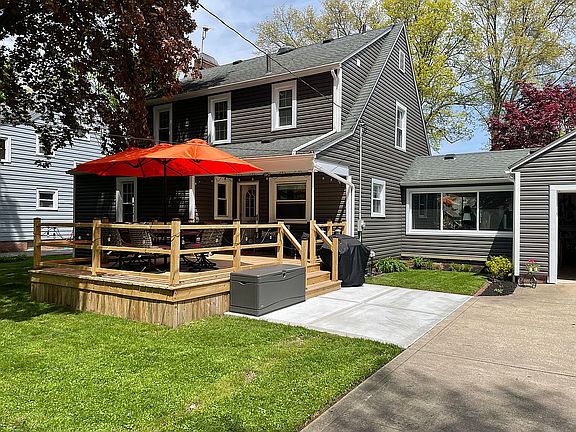 3rd image of 2468 Wyandotte Ave