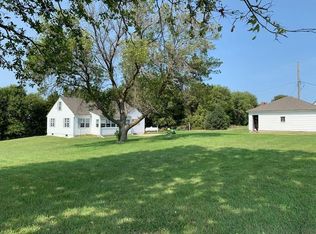 1829 East Rd, Unadilla, NE 68454