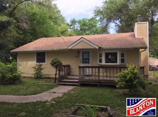 327 11th St, Ogden, KS 66517