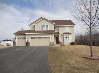 774 Riesgraf Rd, Carver, MN 55315