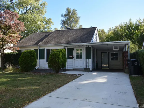 10611 Troy St, Oak Park, MI 48237
