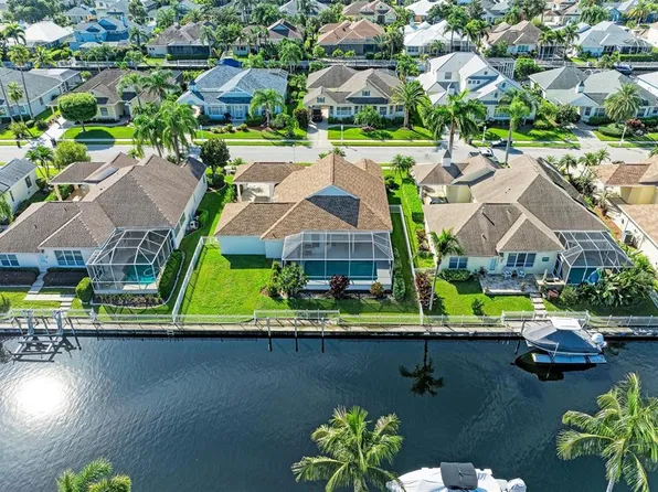 4727 COMPASS DRIVE, BRADENTON, FL 34208