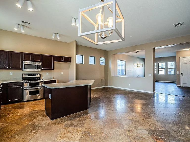 13419 W Citrus Ct — Photo 6