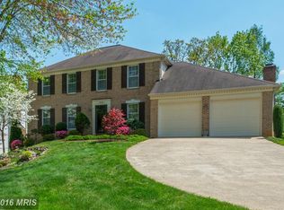 8444 Hunt Valley Dr, Vienna, VA 22182