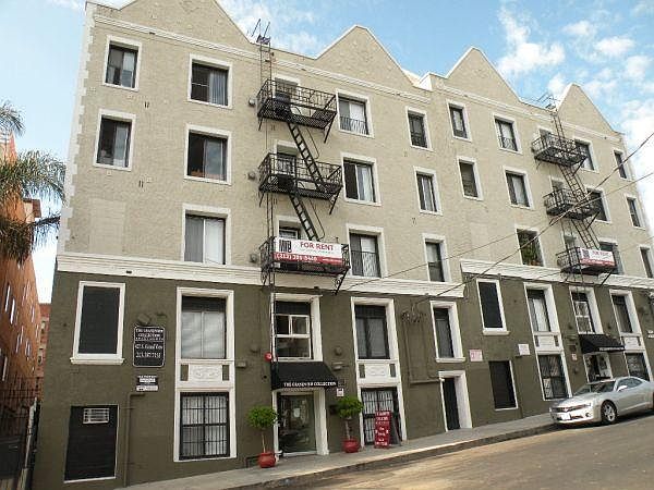 1st image of 425 S Grand View St #500