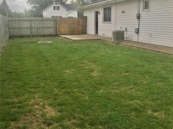 3rd image of 301 N Theresa St