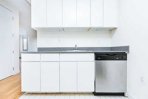 Rented by Brick&Mortar | media 23