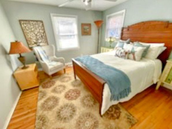 Comforters for sale in Essex, Connecticut, Facebook Marketplace