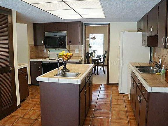 5th image of 314 Riverbend Blvd