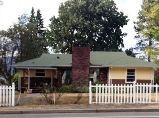 205 NE Forest Ln, Cascade Locks, OR 97014