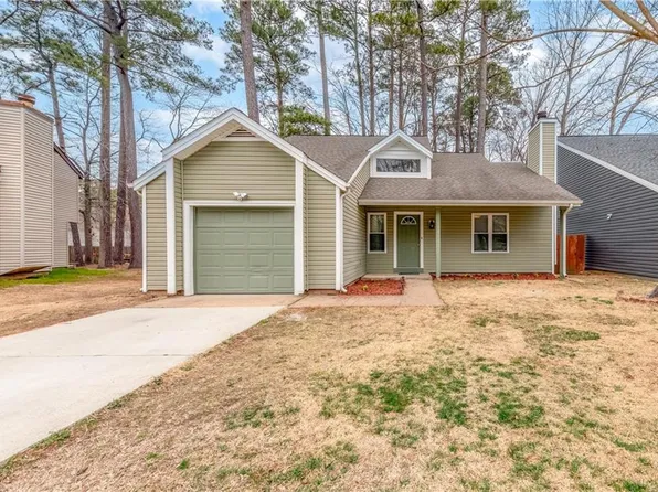 712 Longleaf Ln, Newport News, VA 23608