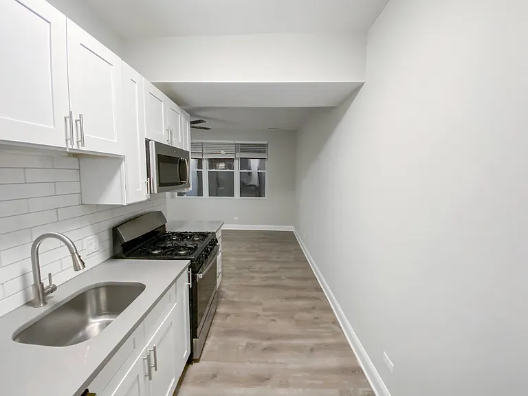3108 N. Milwaukee Ave. — Photo 4