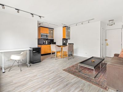 233 E 69th St APT 10F, New York, NY, 10021