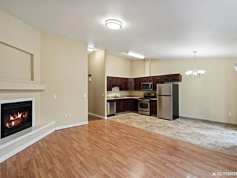 2700 McRae Rd — Photo 2
