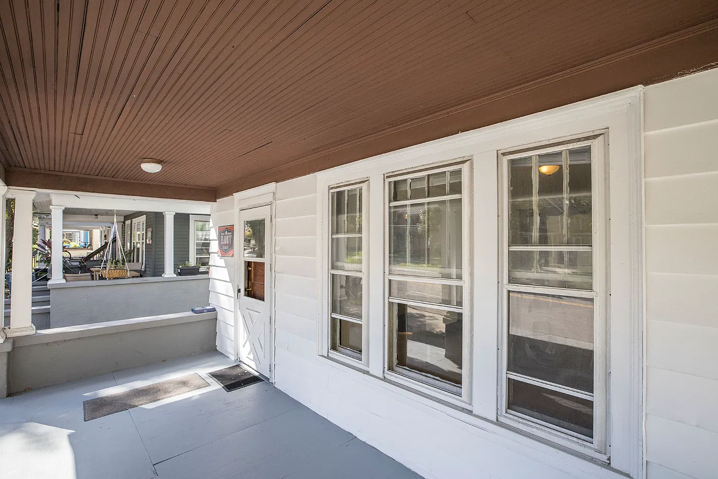 6 bed, 1600 sqft, $4,600 — Photo 2