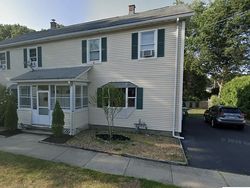 3 Lawrence Rd