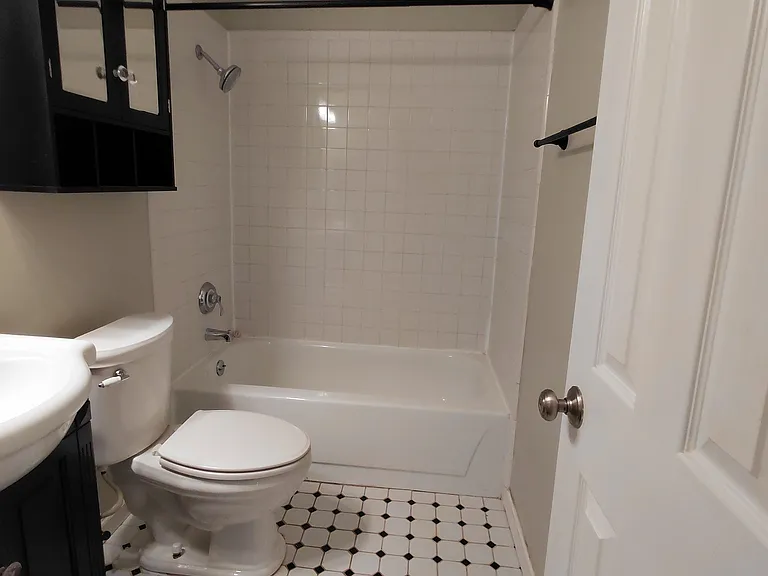 1109 W Los Angeles Cir — Photo 10